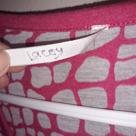 Rue21 red animal print short sleeve blouse size Large - Picture 4 of 10